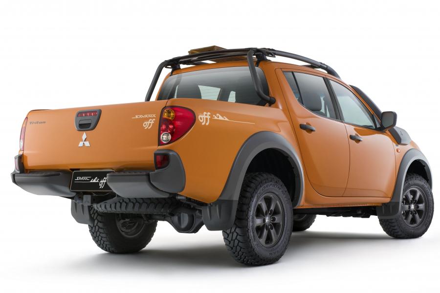  Mitsubishi L200 Triton Savana Off 2015 года  (фото 9 из 10)